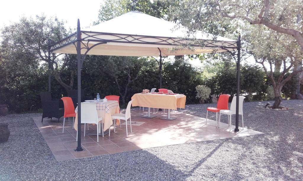 Il Giardino Di Zefiro Alojamento de Acomodação e Pequeno-almoço Gioiosa Marea